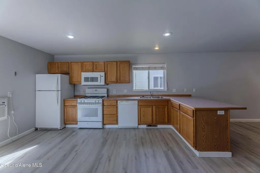 418 N Division Avenue Sandpoint ID 83864