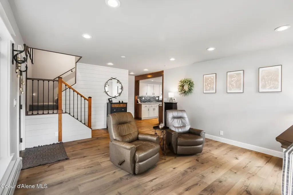 821 Poplar Street Sandpoint ID 83864