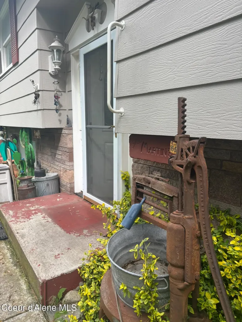 441 S Park Drive Post Falls ID 83854