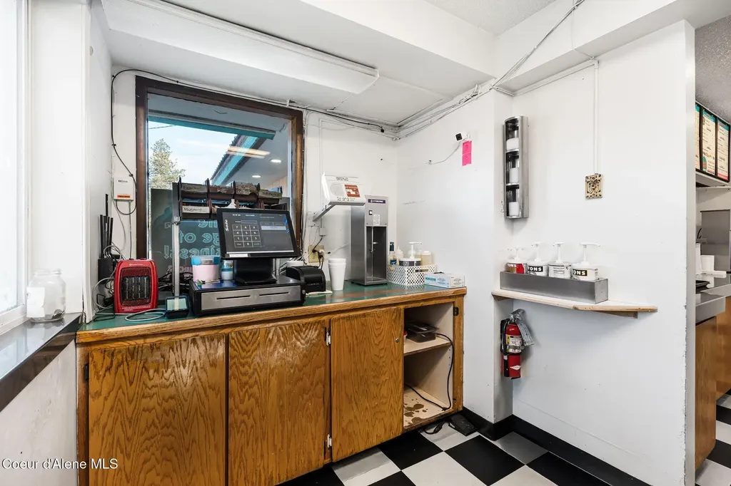 6708 Main Street Bonners Ferry ID 83805