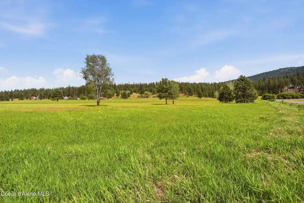 Nka W Quail Lane Post Falls ID 83854