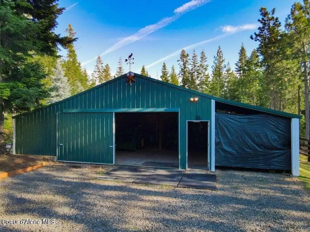 5758 E Burma Road Harrison ID 83833
