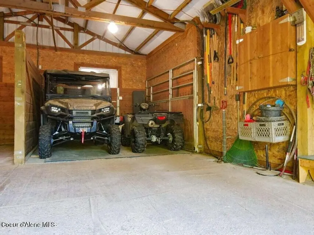 5758 E Burma Road Harrison ID 83833