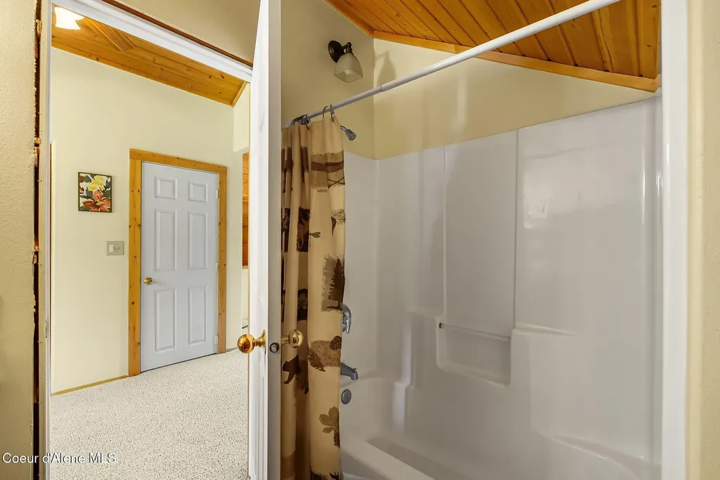 20 Larsen Ranch Lane Sandpoint ID 83864