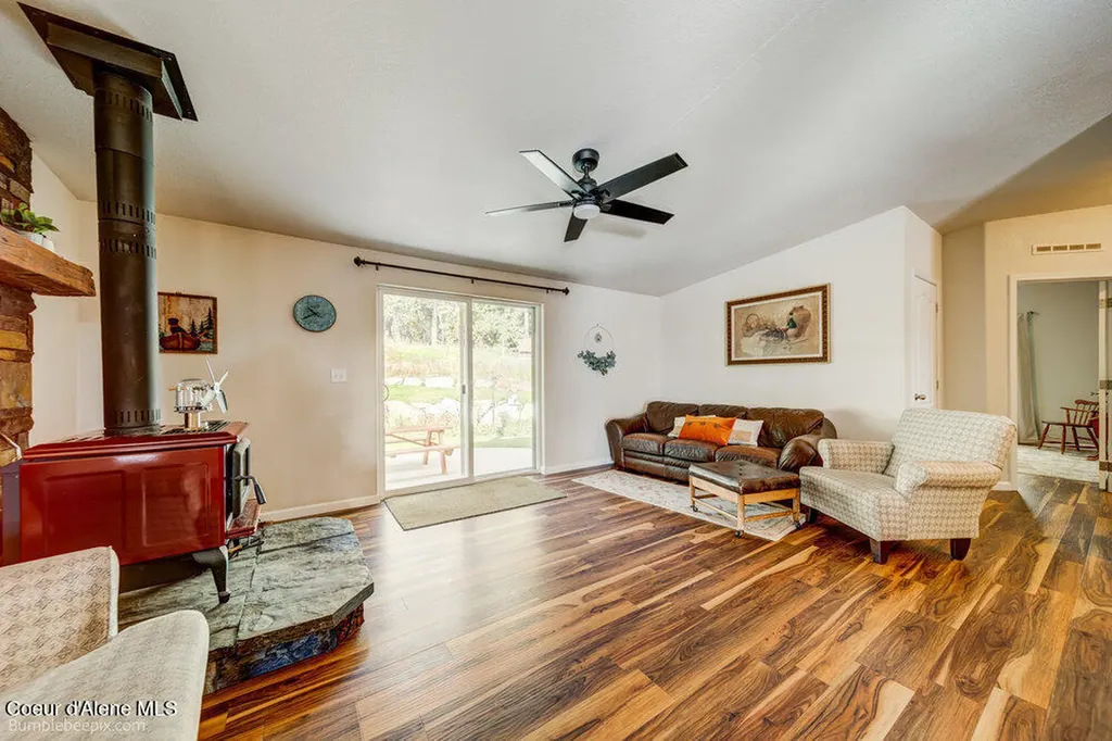 1103 Huckleberry Mountain Road Cocolalla ID 83813