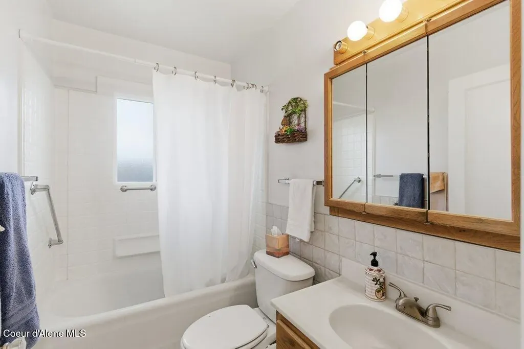210 E Market Avenue Kellogg ID 83837
