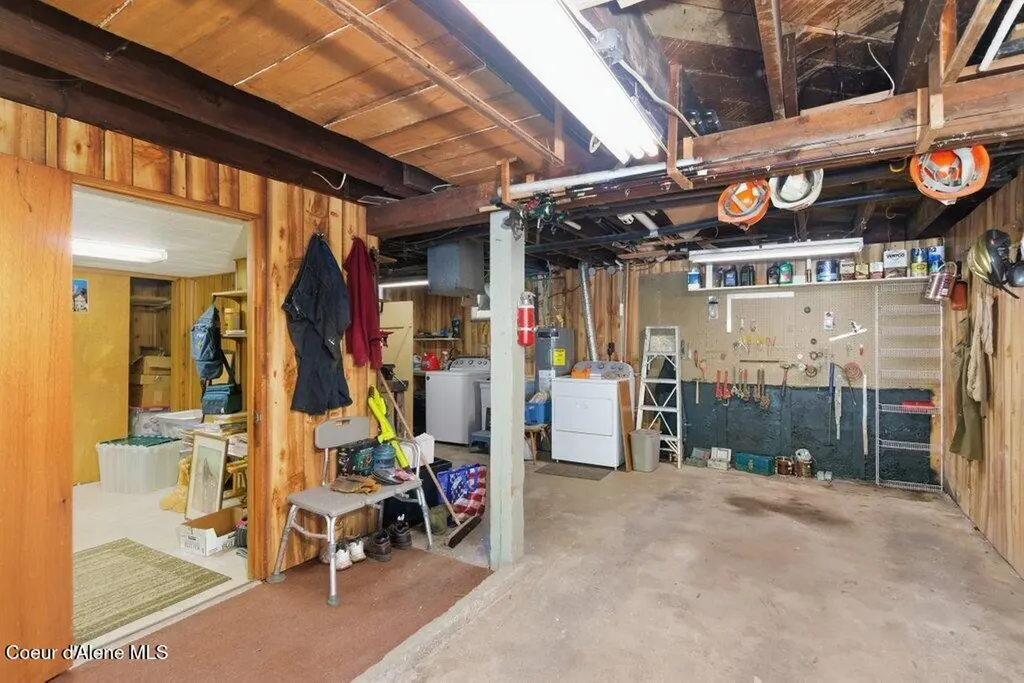 210 E Market Avenue Kellogg ID 83837