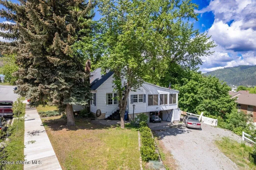 210 E Market Avenue Kellogg ID 83837