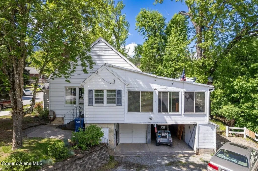 210 E Market Avenue Kellogg ID 83837