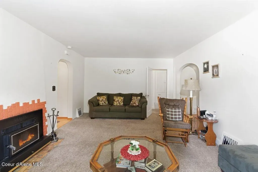 210 E Market Avenue Kellogg ID 83837