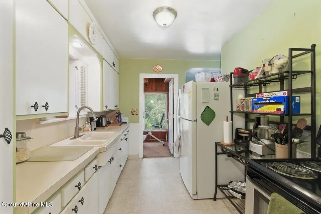 210 E Market Avenue Kellogg ID 83837