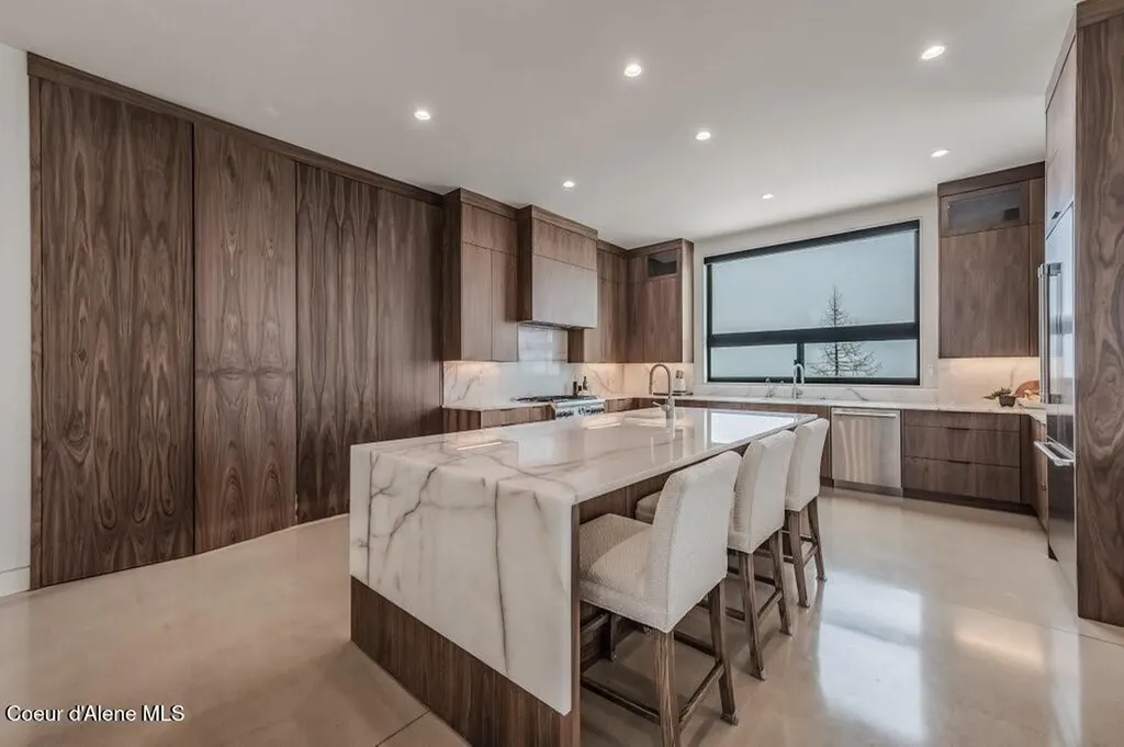 304 Blizzard Drive Sandpoint ID 83864