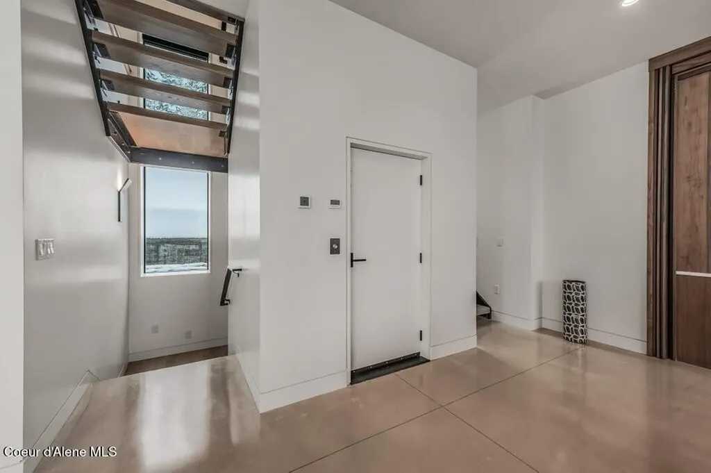 304 Blizzard Drive Sandpoint ID 83864