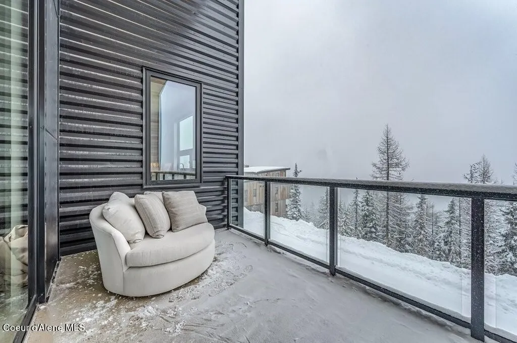 304 Blizzard Drive Sandpoint ID 83864