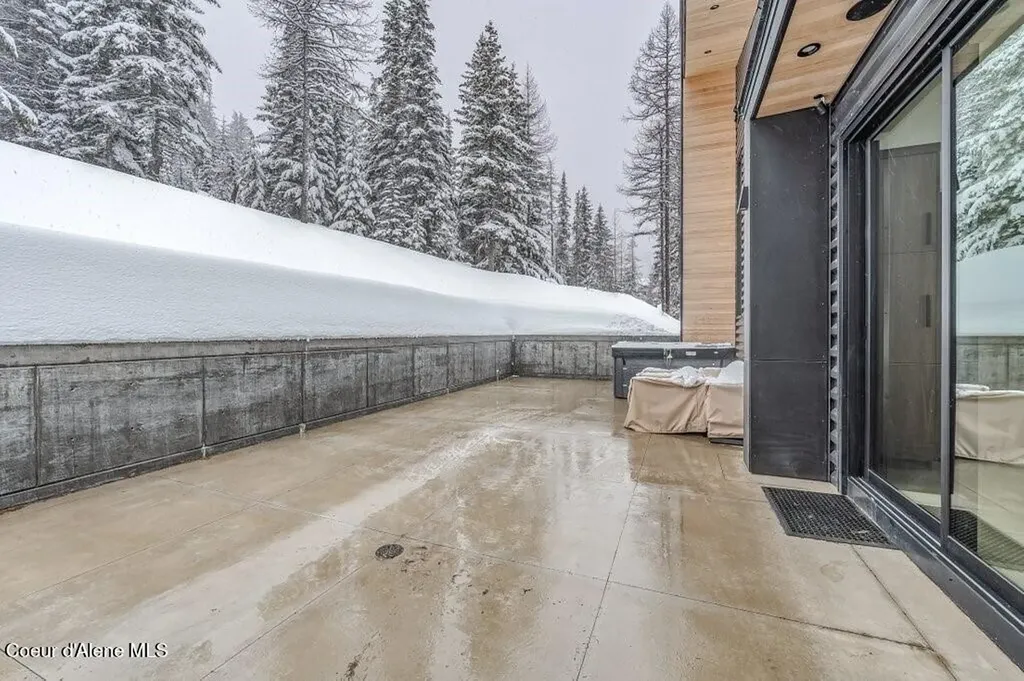 304 Blizzard Drive Sandpoint ID 83864