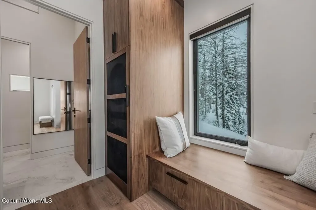 304 Blizzard Drive Sandpoint ID 83864