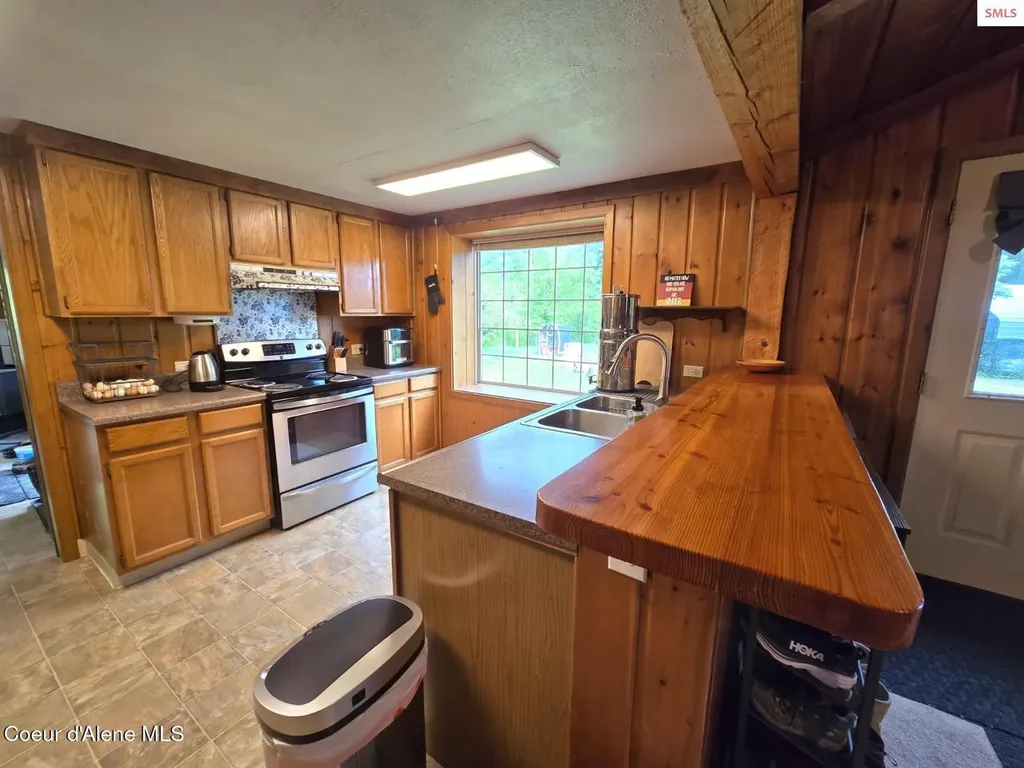 327 Winter Road Moyie Springs ID 83845