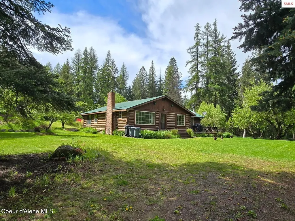 327 Winter Road Moyie Springs ID 83845
