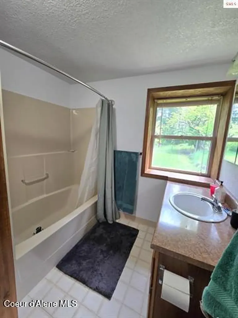 327 Winter Road Moyie Springs ID 83845