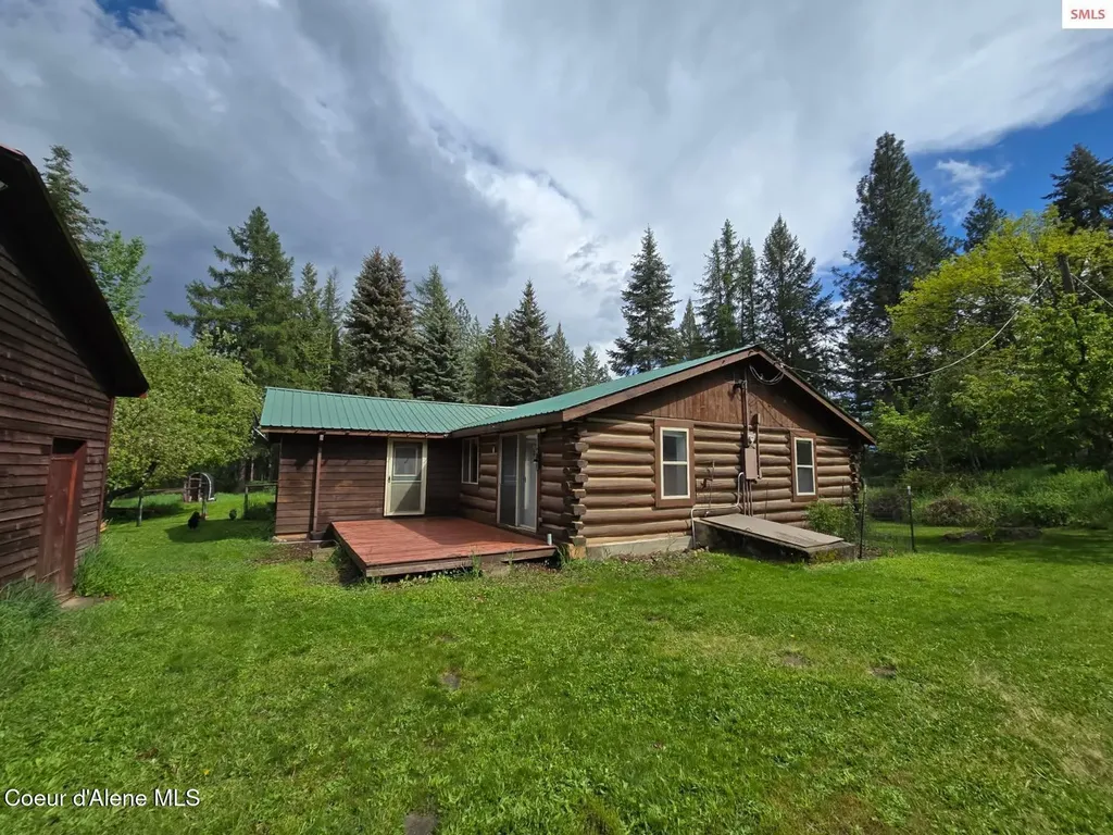 327 Winter Road Moyie Springs ID 83845