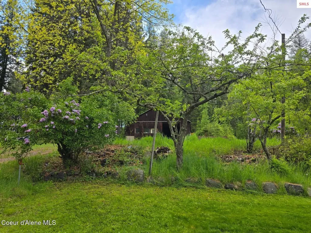 327 Winter Road Moyie Springs ID 83845