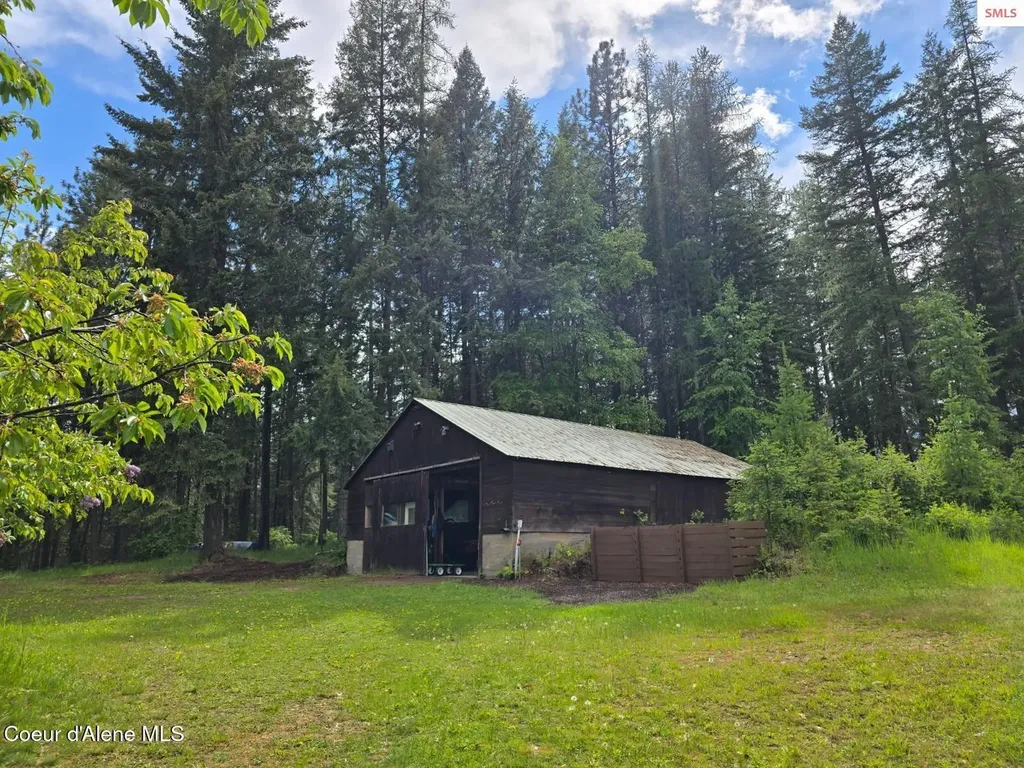 327 Winter Road Moyie Springs ID 83845