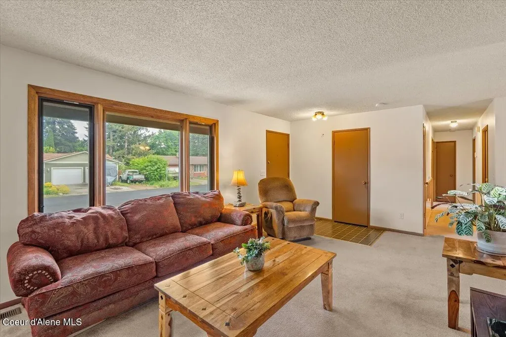 9675 N Valley Way Hayden ID 83835