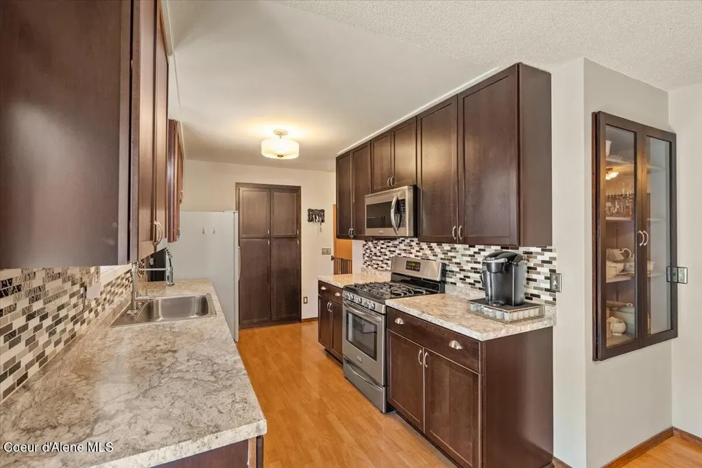 9675 N Valley Way Hayden ID 83835