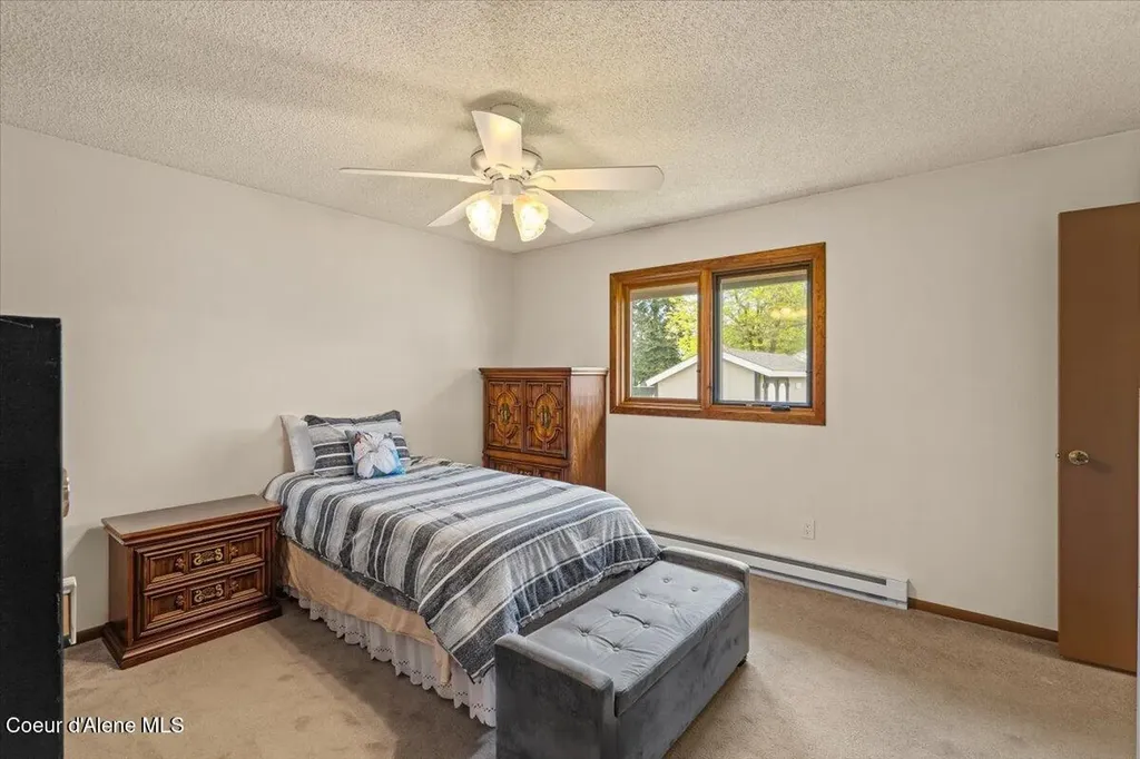 9675 N Valley Way Hayden ID 83835
