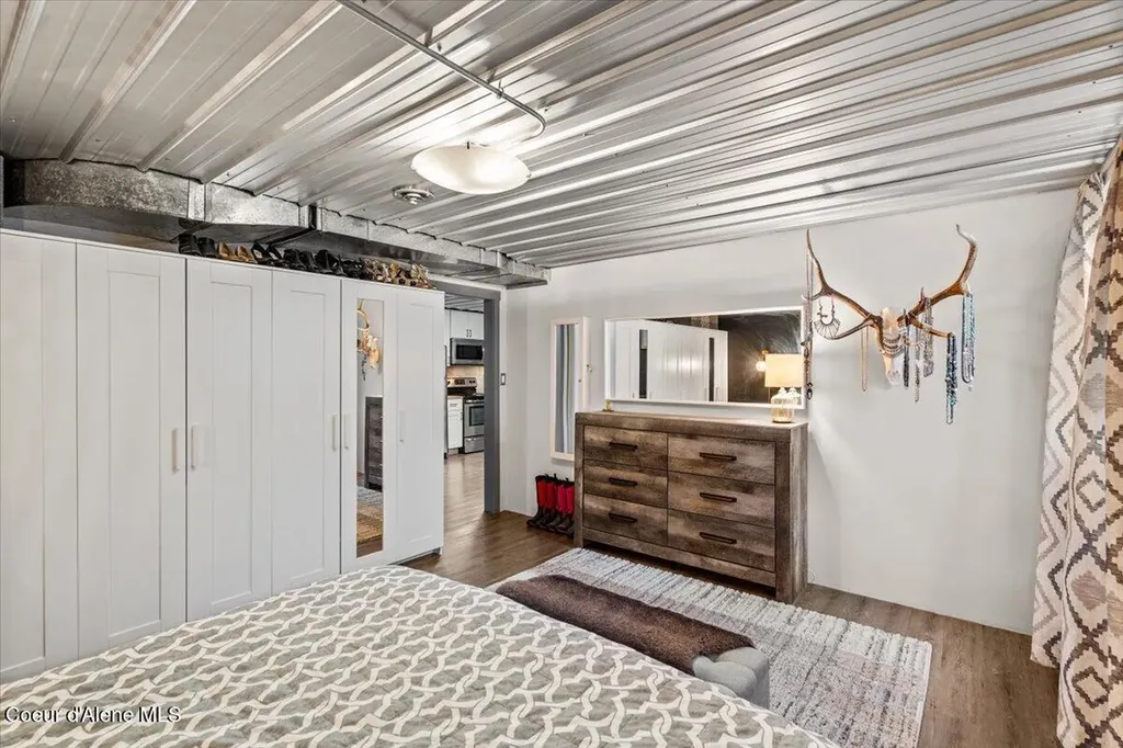 9675 N Valley Way Hayden ID 83835