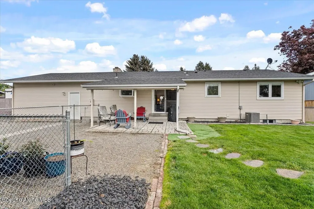9675 N Valley Way Hayden ID 83835