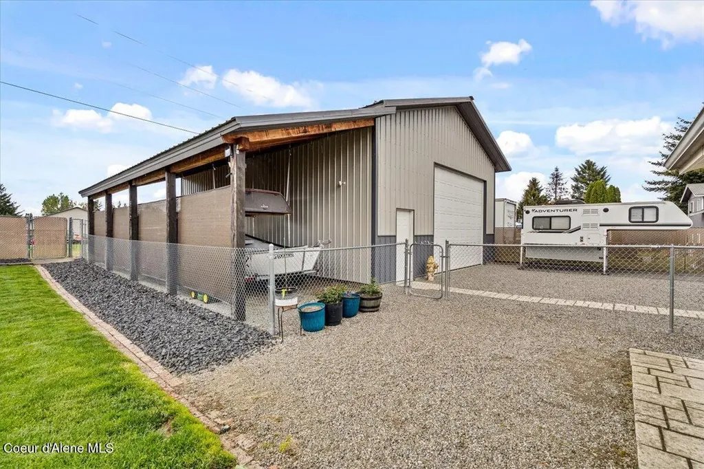 9675 N Valley Way Hayden ID 83835