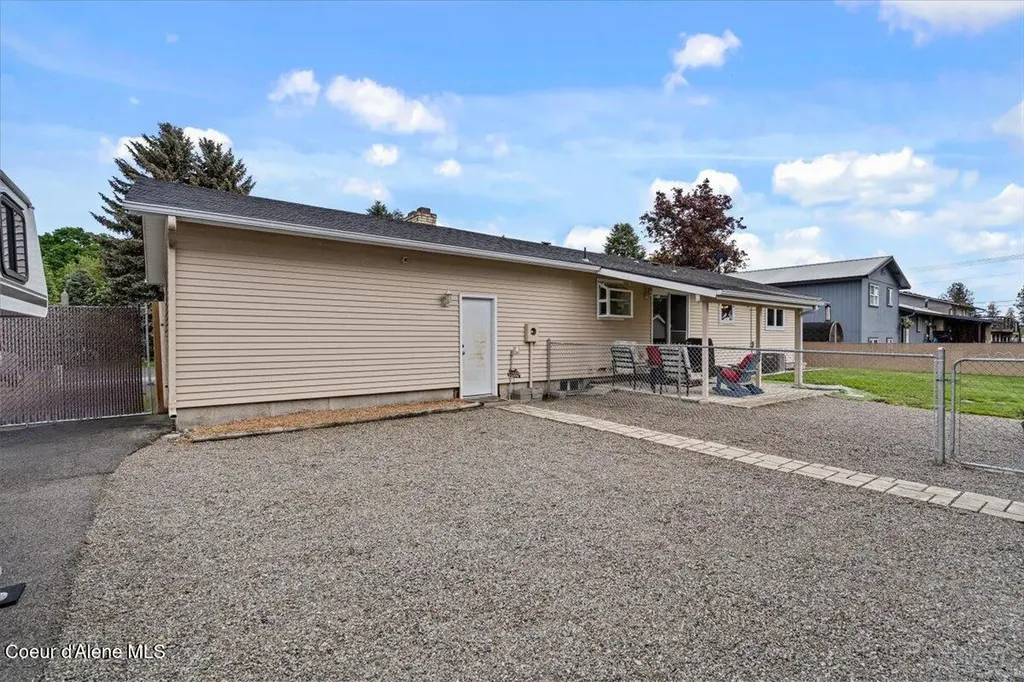 9675 N Valley Way Hayden ID 83835