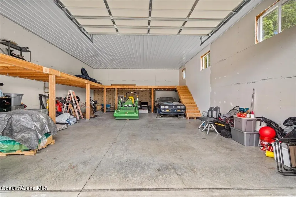 9675 N Valley Way Hayden ID 83835