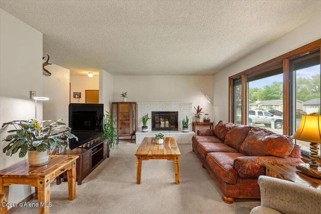 9675 N Valley Way Hayden ID 83835