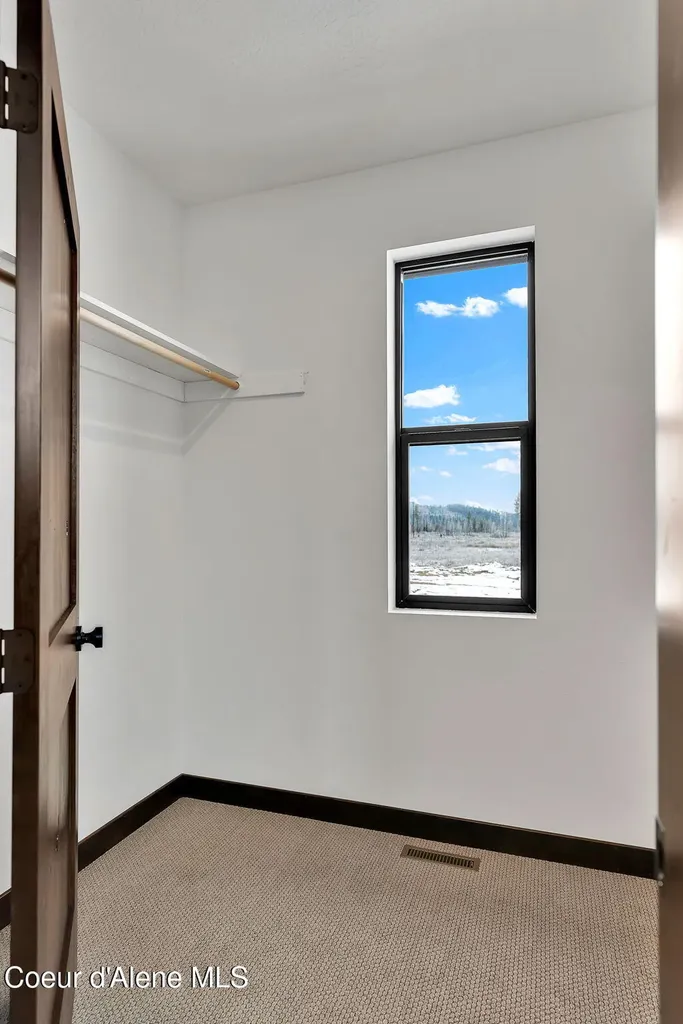 969 Flying Geese Way Blanchard ID 83804