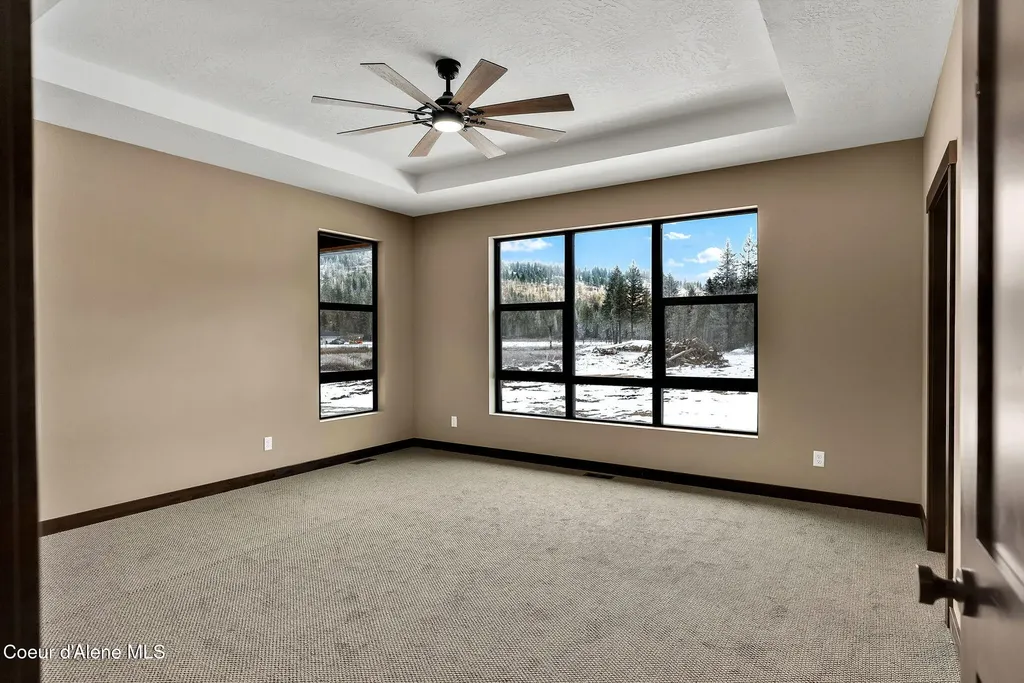 969 Flying Geese Way Blanchard ID 83804
