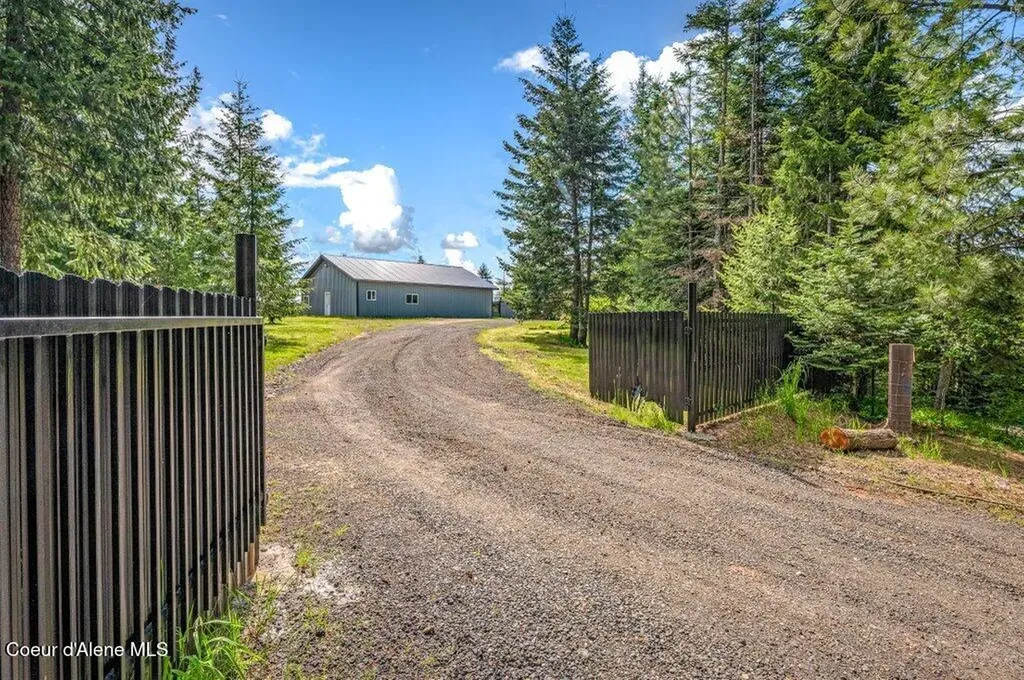 26825 S Cedar Grove Road Harrison ID 83833