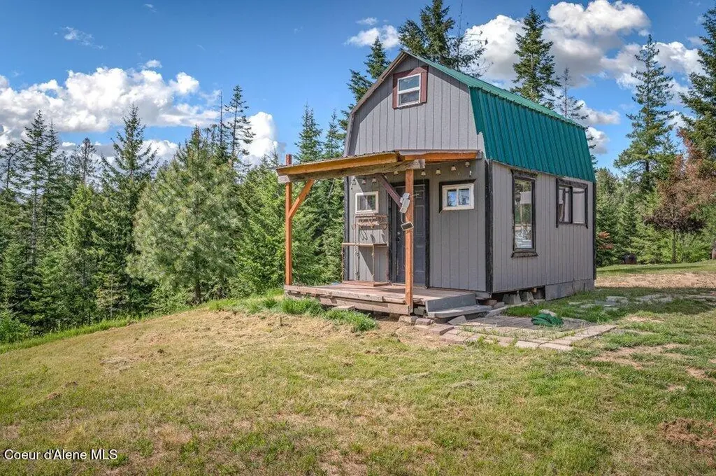 26825 S Cedar Grove Road Harrison ID 83833