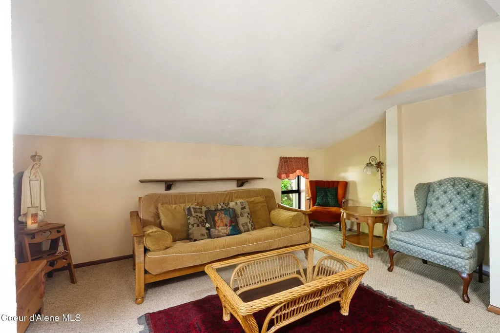 910 Otts Road Sagle ID 83860