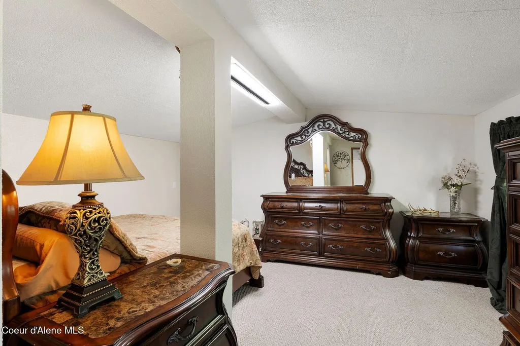 910 Otts Road Sagle ID 83860