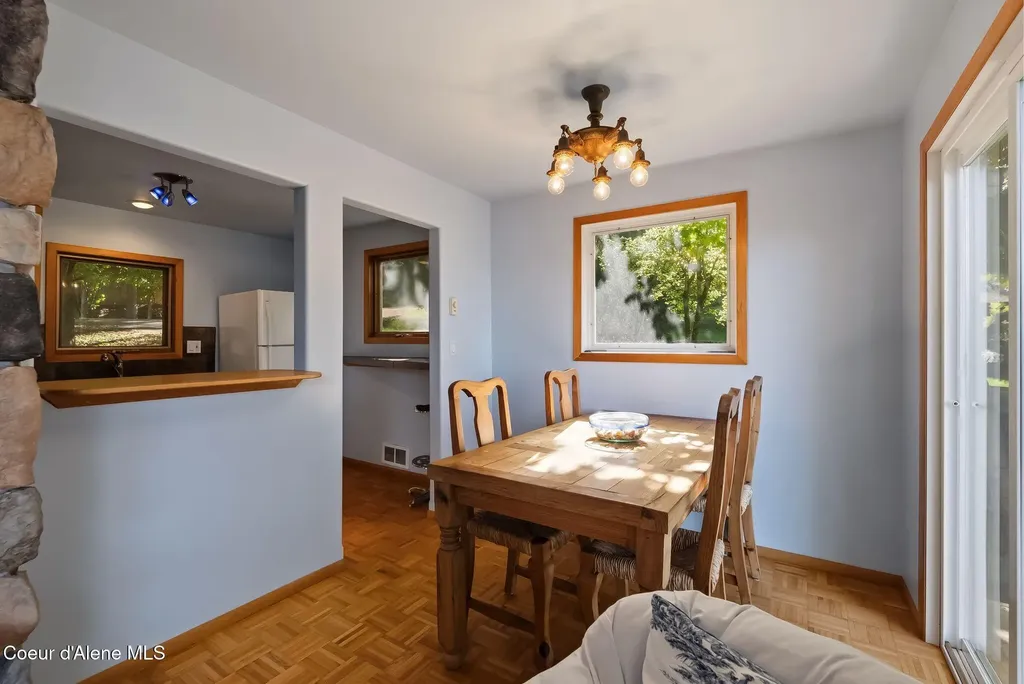5495 Bottle Bay Road Sagle ID 83860