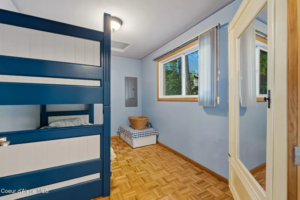 5495 Bottle Bay Road Sagle ID 83860
