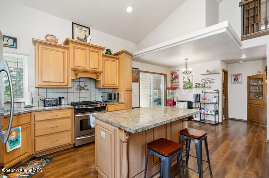 608 Country Club Lane Pinehurst ID 83850