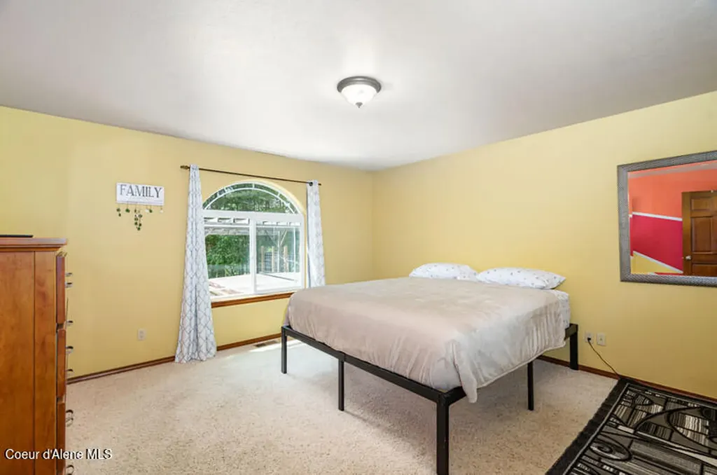 608 Country Club Lane Pinehurst ID 83850