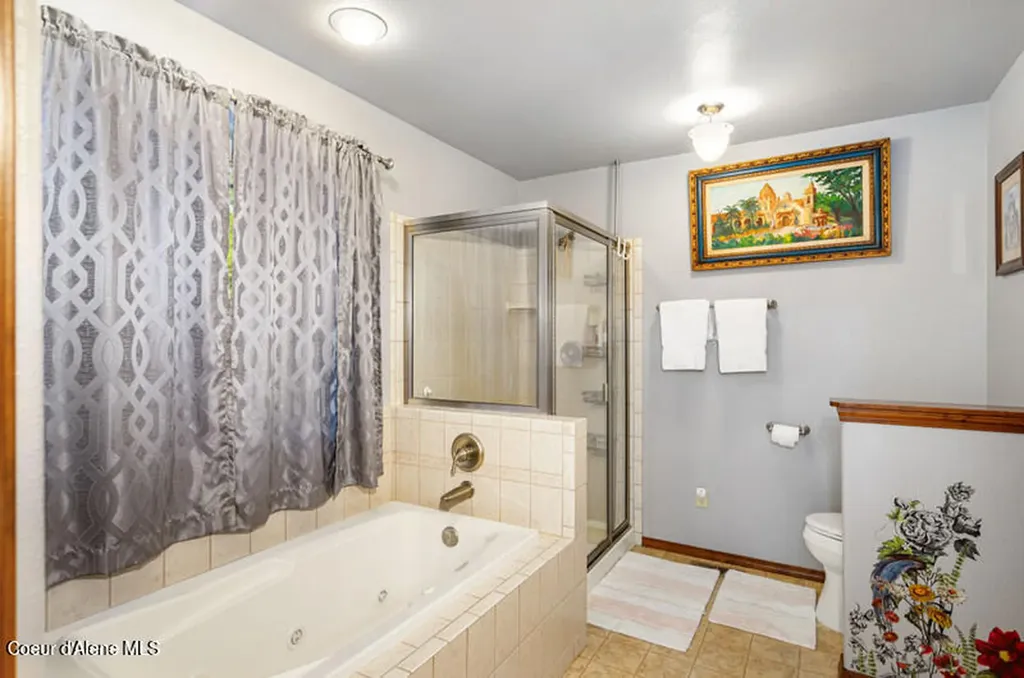 608 Country Club Lane Pinehurst ID 83850