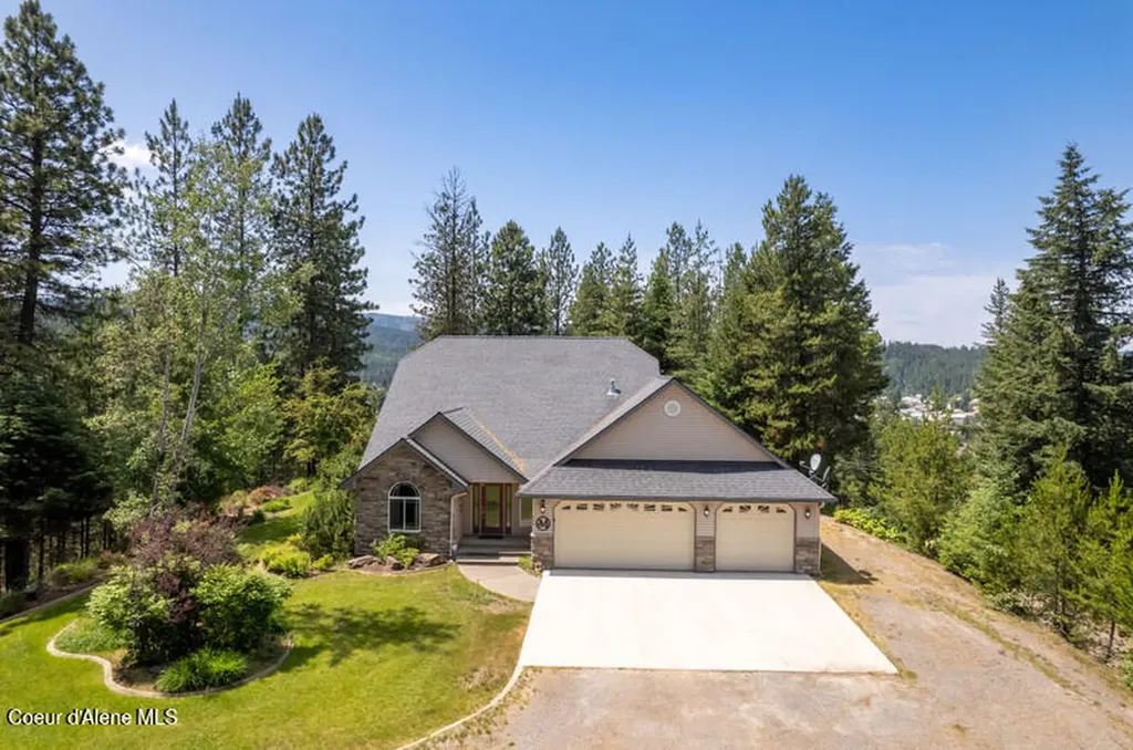608 Country Club Lane Pinehurst ID 83850