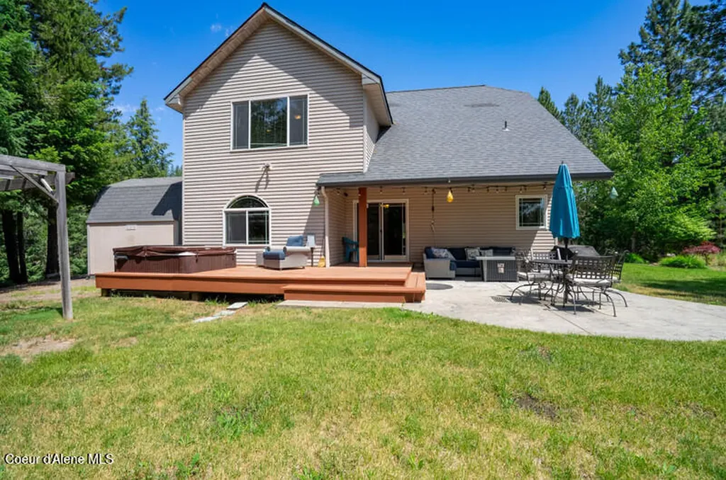 608 Country Club Lane Pinehurst ID 83850
