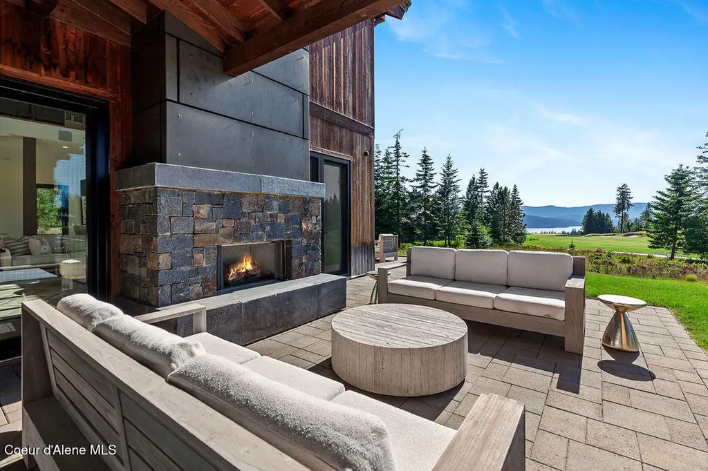 8033 S Gozzer Road Harrison ID 83833