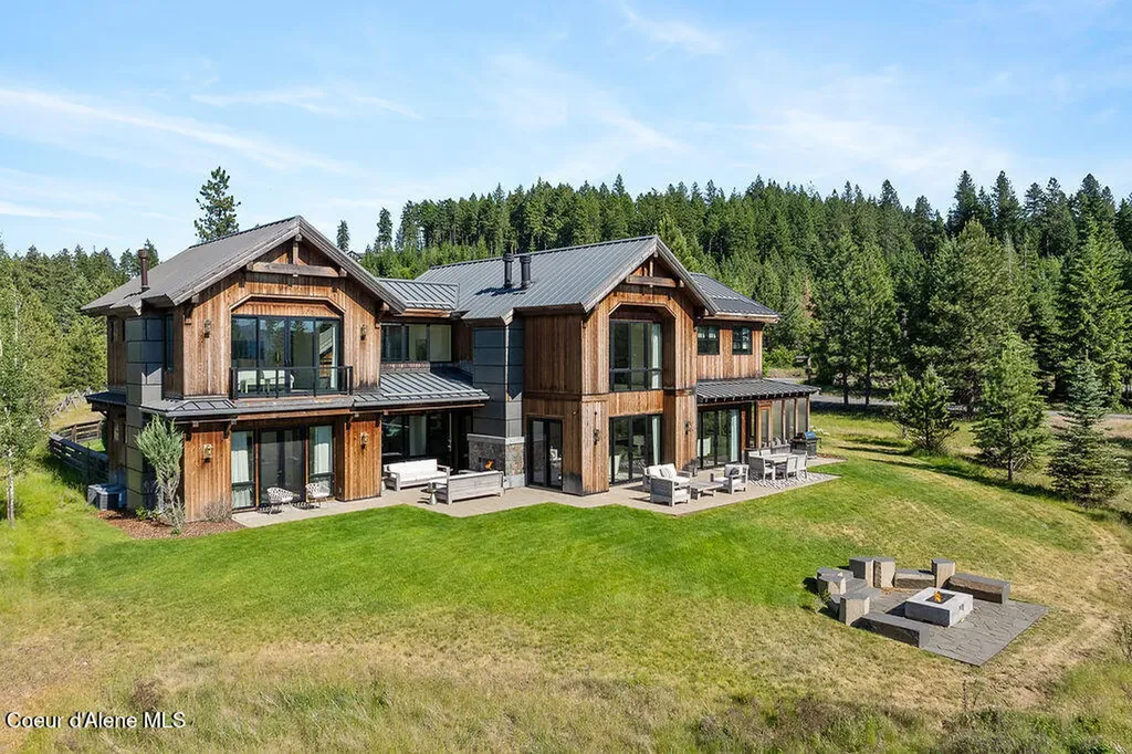 8033 S Gozzer Road Harrison ID 83833